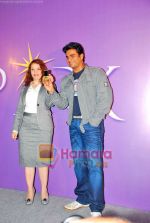 Madhavan launches Spark Mobile in Marine Plaza on 30th Sep 2009 (16).JPG